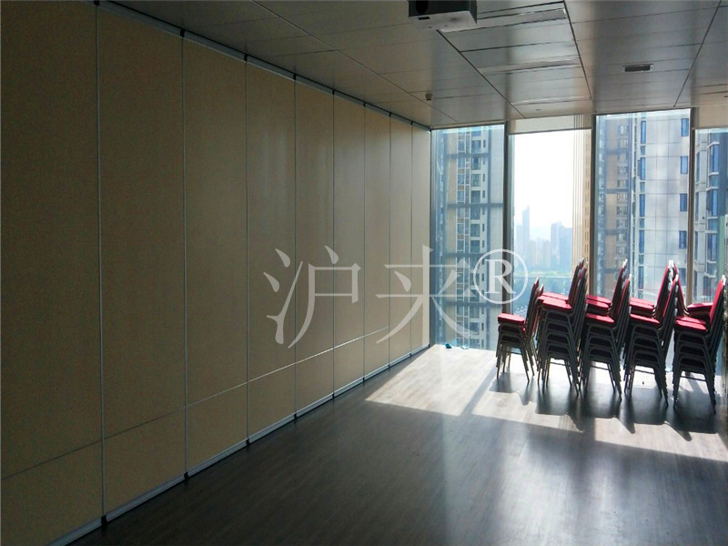 <b>设计武汉会议室移动隔断的原则</b>